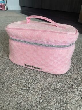 Juicy Couture Pink Heart Makeup Bag NWOT